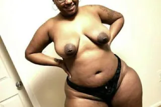 I am 30 years Old HOT mom💖Righ... - Image 1